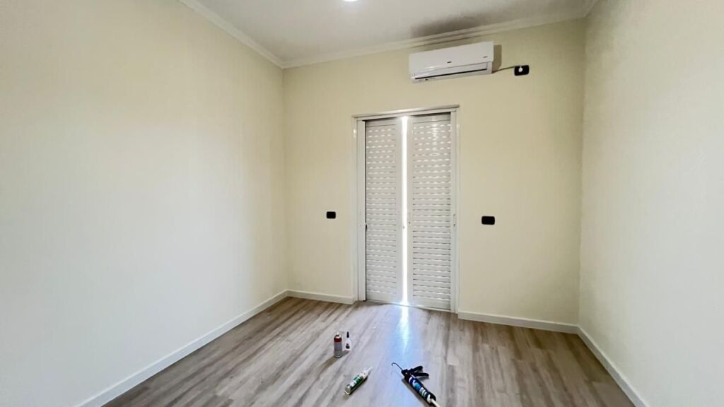 Apartament 3+1 me qira tek Liqeni i Thate, prane Spitalit te Kafsheve