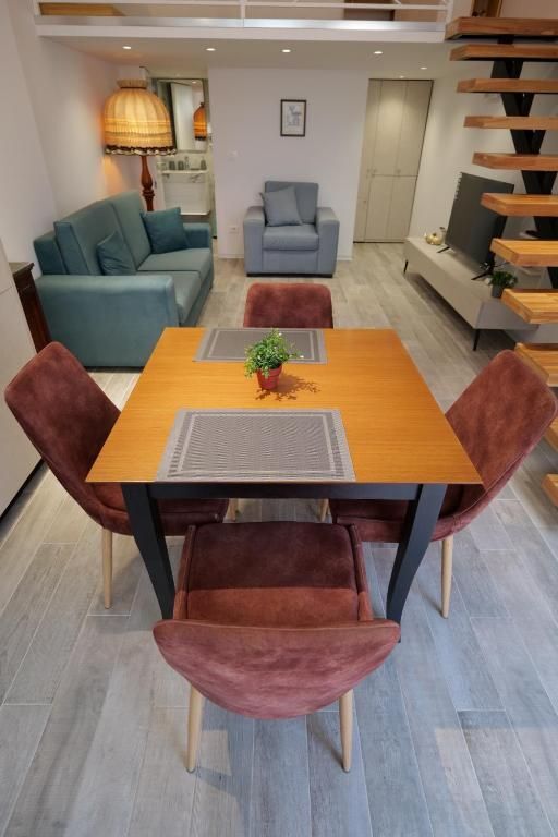 2 Apartament Duplex me Qira Ali Demi Tirane