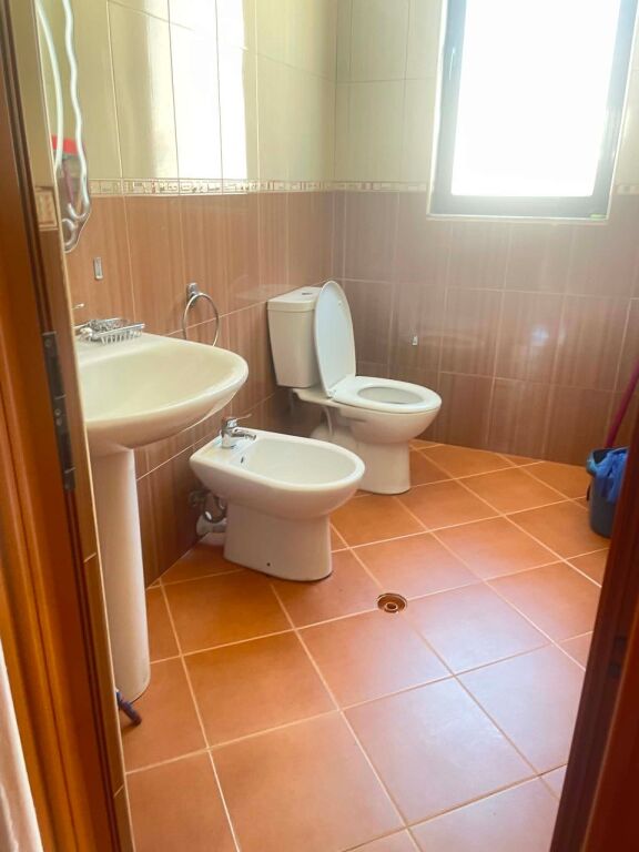 House 1+1 for rent behind TV Klan 600 meters from UET