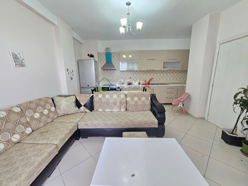 🏡 SHITET APARTAMENT 2+1 – VILA KORAL, PLAZH, DURRËS