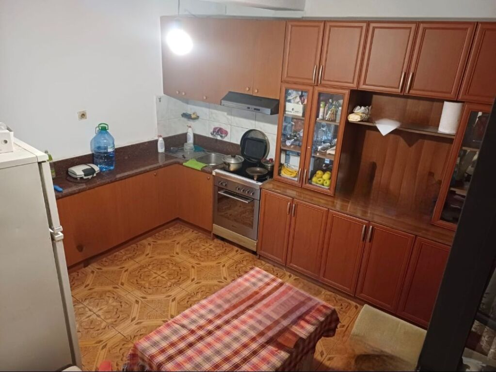 Apartament 1+1. 23000 leke. Hotel Keit