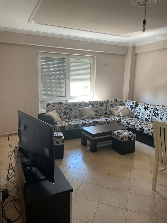 Affittasi appartamento 2+1+2 in Via Jordan Misja, vicino al Complesso Gener 2
