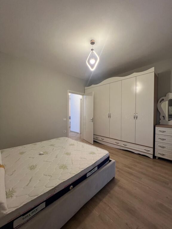 Apartament 2+1+parkim me qira te green city