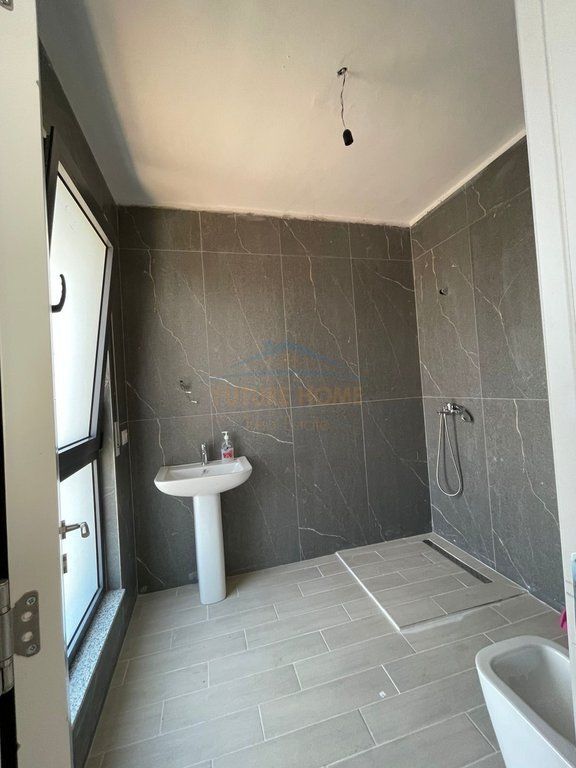 Rent, Apartment 2+1+2, Ndregjoni Complex, Tirane