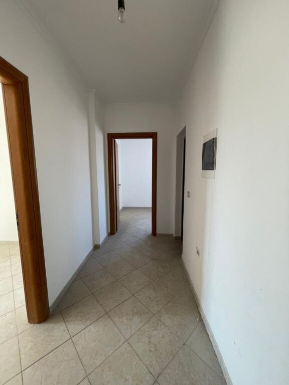 🏷️ OKAZION‼️ ULJE ÇMIMI‼️ | SHITET APARTAMENT 2+1 ME VERANDË – ASTIR