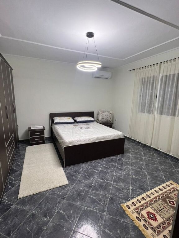 Jepet apartament 1+1 me qira tek Rruga Don Bosko , prane Vizion Plus , Zogu i Zi .