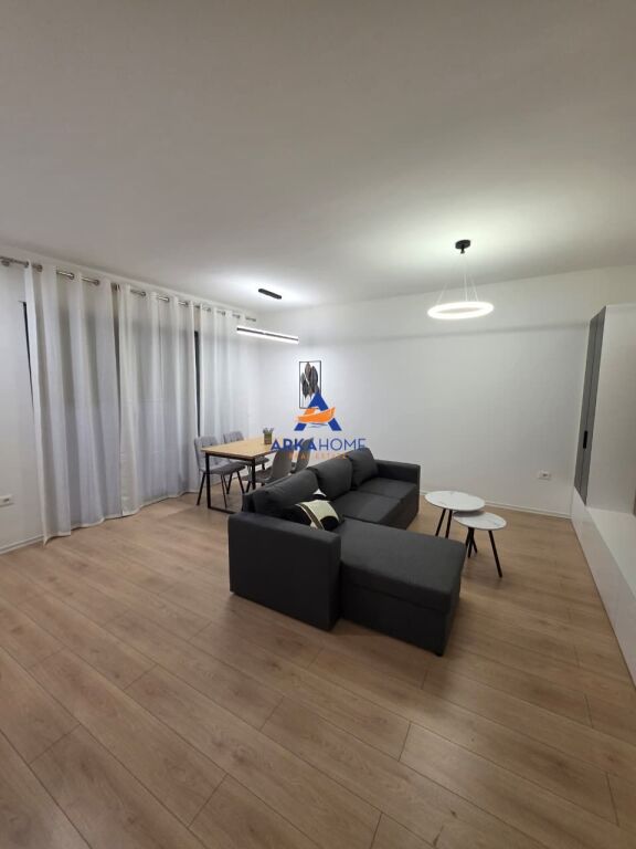 JEPET APARTAMENT ME QIRA 2+1+BALLKON "KOMPLEKSI NDREGJONI, BULEVARDI I RI" 75.000 LEKE