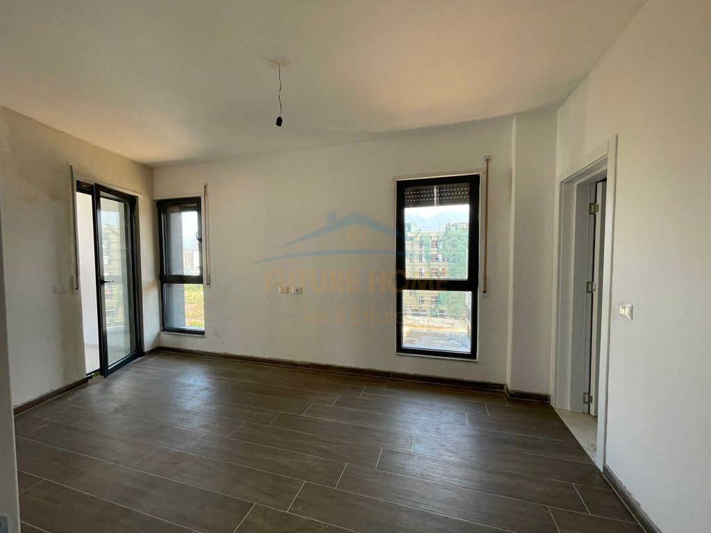 Rent, Apartment 2+1+2 Tirane . Empire73618