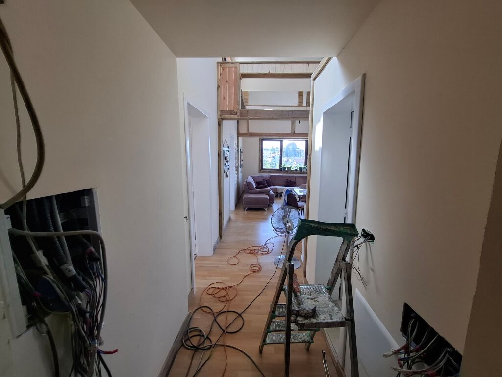 LUXURY APARTMENT 3+1+2 FOR RENT, AROUND SHKOZA ROUNDABOUT!