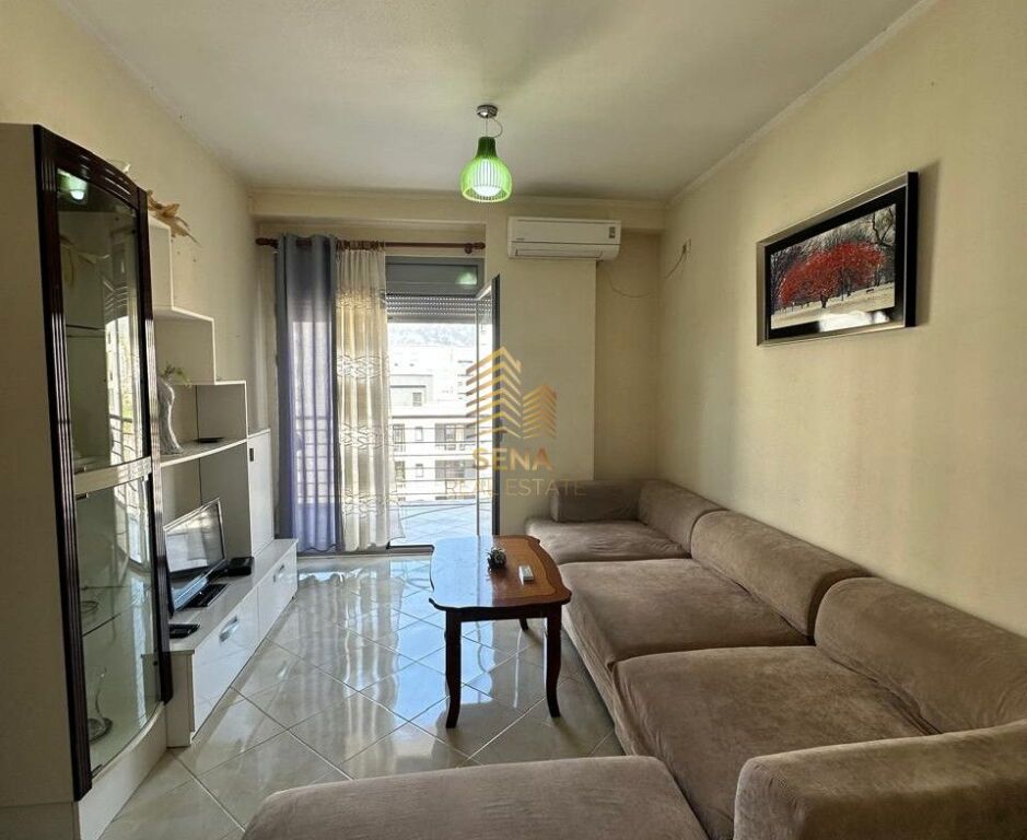 Shitet, Apartament 1+1+Blk,Kinostudio,130,000Euro