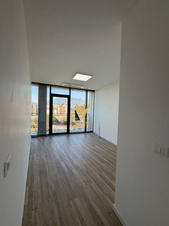 UFFICIO 130 M2 IN AFFITTO PRESSO LAKEVIEW RESIDENCE 1.700 EURO