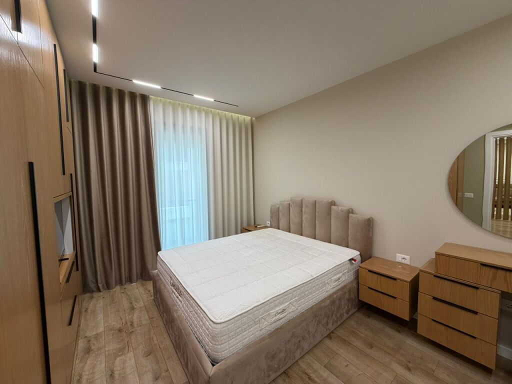 Apartment 2+1+Parking for rent at Liqeni i Thate.