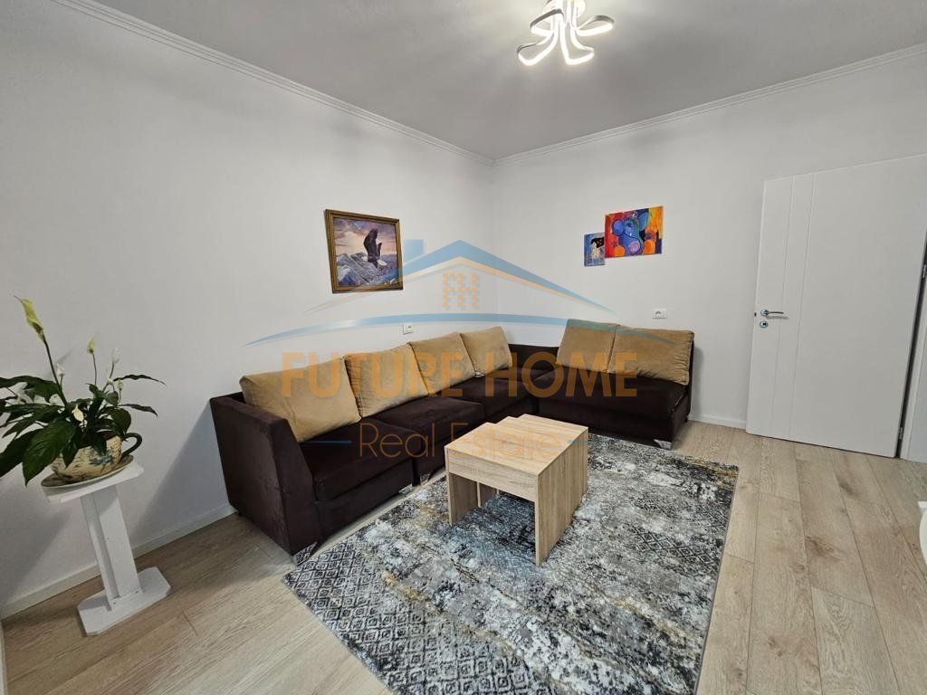 Affitto, Appartamento 1+1, Via Kavaja, Tirana.