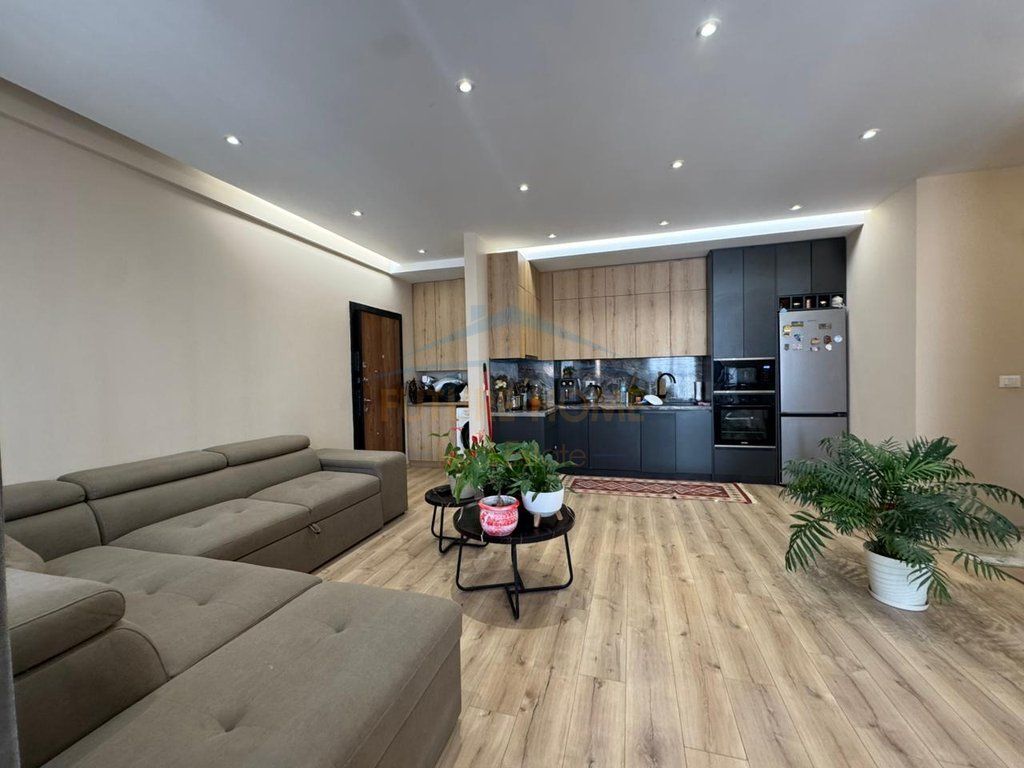 Shitet, Apartament 2+1+2, Rezidenca Avid, Jordan Misja, Tirane.
