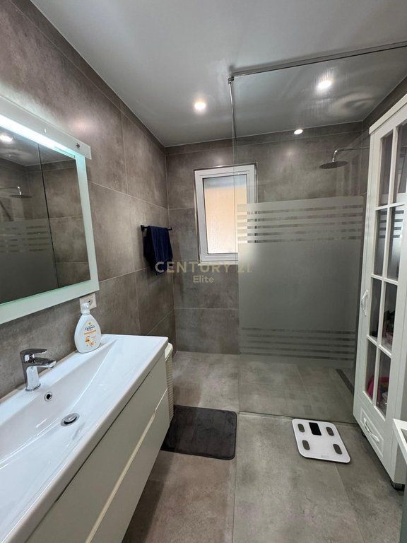 Apartament 2+1 Për Shitje në Ish Blloku, Tiranë - 350000€ | 91 m²