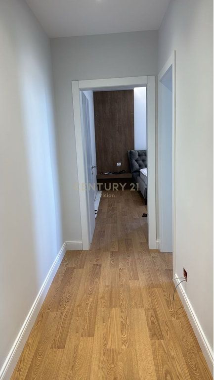 Apartament 2+1+2 për shitje në qendër, Tiranë - 116 m²