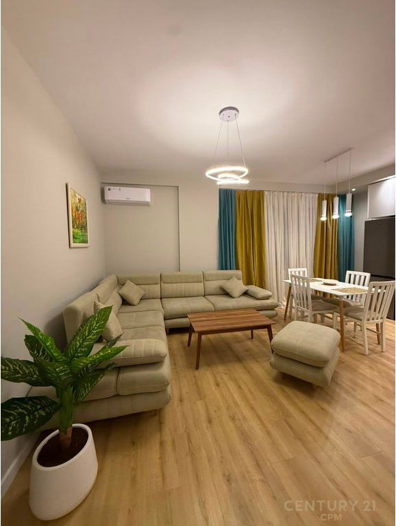 JEPET ME QIRA APARTAMENT 1+1 NË ASTIR – PALLATET ROMARJO