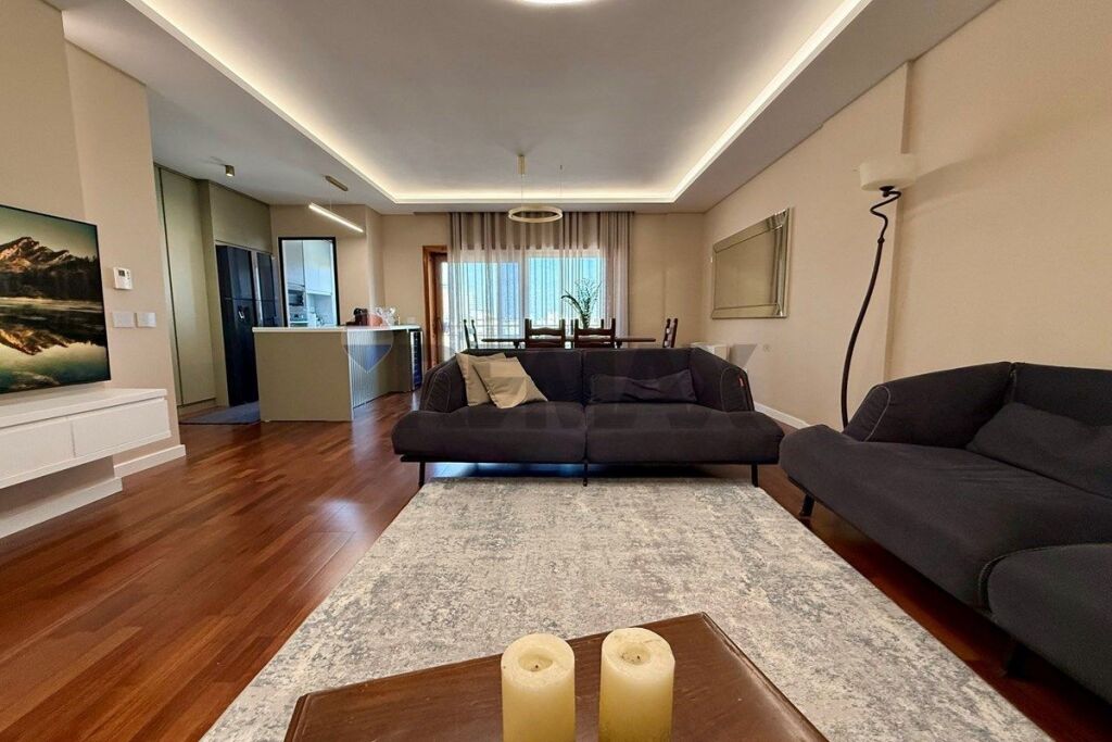 Apartament 3+1 per qira tek Amb. Amerikane!