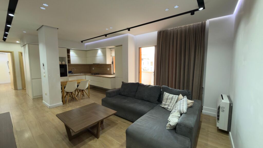 🏡 VENDESI APPARTAMENTO 2+1 CON VERANDA – VICINO A NELA 6