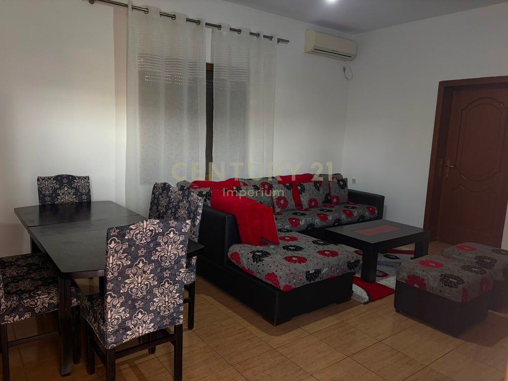Apartament 2+1+ballkon me qira – Ish Dogana!
