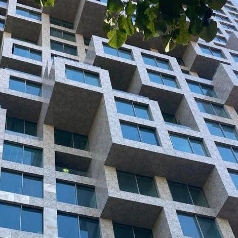 🏢 BUSINESS PREMISES FOR RENT – DOWNTOWN ONE