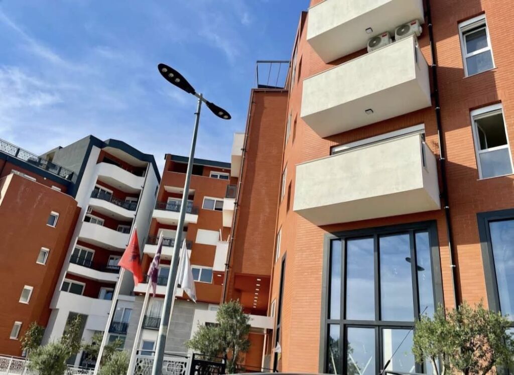 Duplex in vendita presso la Residenza Jaho, Fresku, Dajti, Linze.