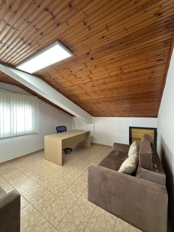 Qera | Apartament 2 + 1 | Pazari I Ri – Rruga Fadil Rada | 800 €/muaj