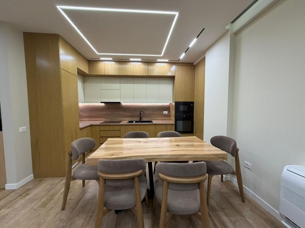 Apartment 2+1+Parking for rent at Liqeni i Thate.