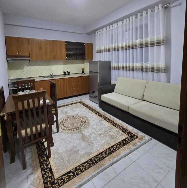 APARTAMENT ME QERA 2+1 VASIL SHANTO 65.000LEKE FH-91247