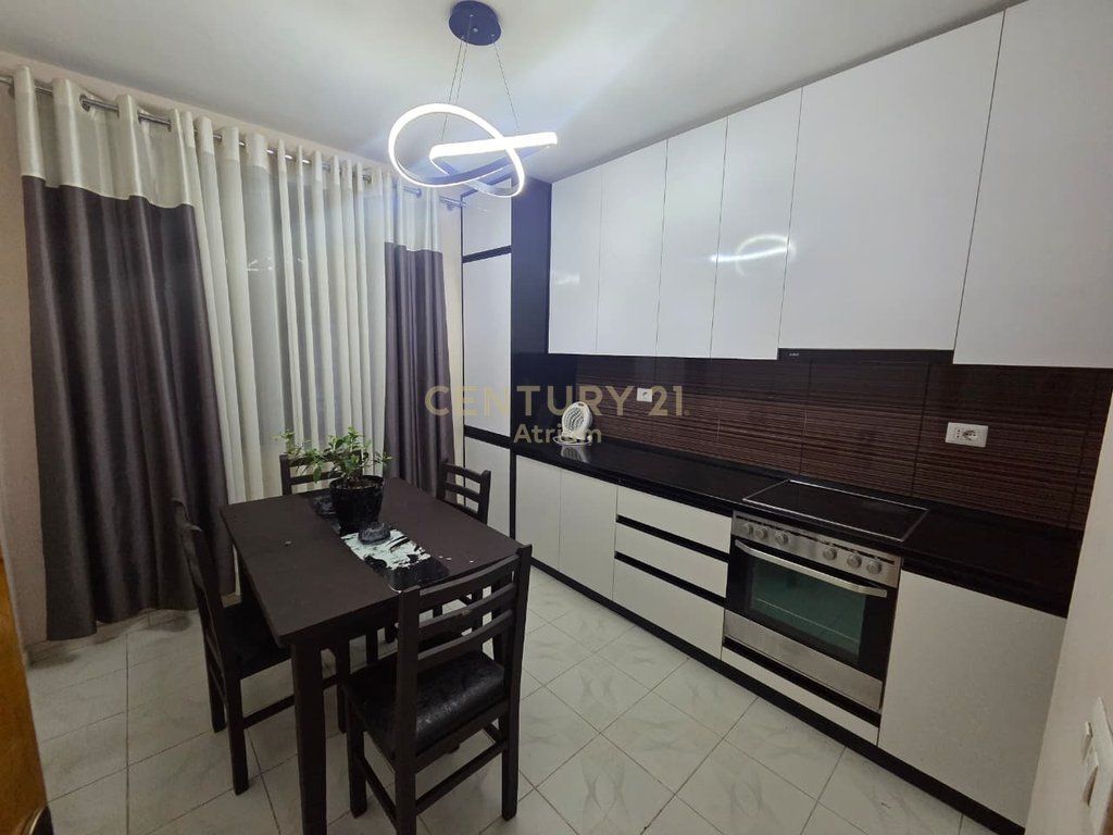 APARTAMENT 1+1+ ANEKS ME QIRA TEK RESTORANT DURRSI!!