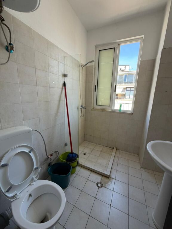 JEPET ME QIRA – APARTAMENT 2+1 NË ASTIR