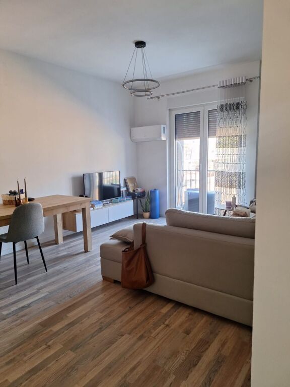 Apartament 1+1 me qera