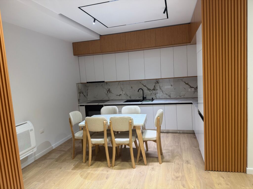 Apartment 2 + 1 + 2 + Parking. 5 Maji Tirane