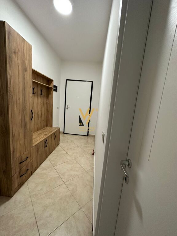JEPET APARTAMENT 3+1+2 ME QERA NE ASTIR 80.000 LEKE