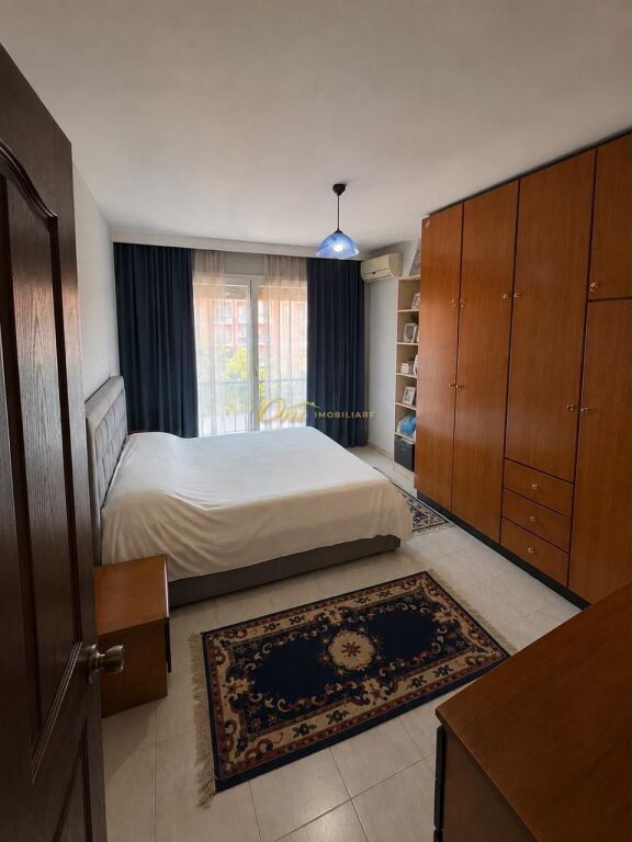 RRUGA DRITAN HOXHA, SHITET APARTAMENT 3+1
