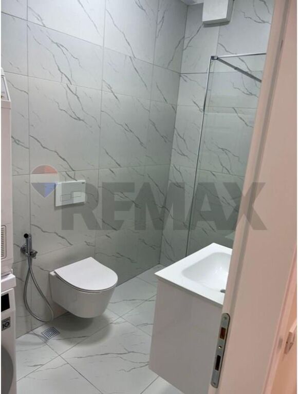 Apartament - Për Qira - Sauk i Vjetër, Tiranë