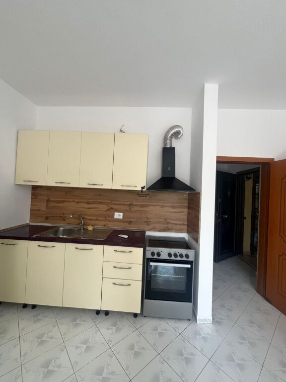 APPARTAMENTO IN AFFITTO 1+1 CITTÀ STUDENTI 42.000 LEKE FH-91160