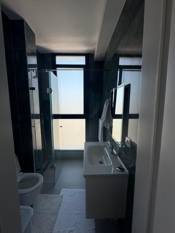 Apartament me qira