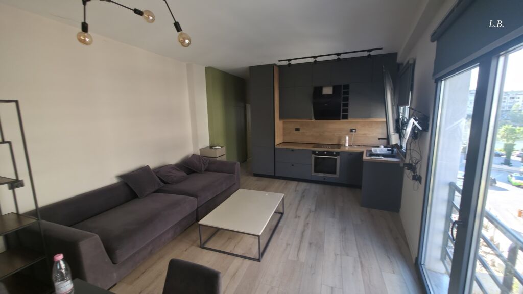 JEPET ME QIRA APARTAMENT 1+1 – LIQENI I THATË, PRANË RADISSON