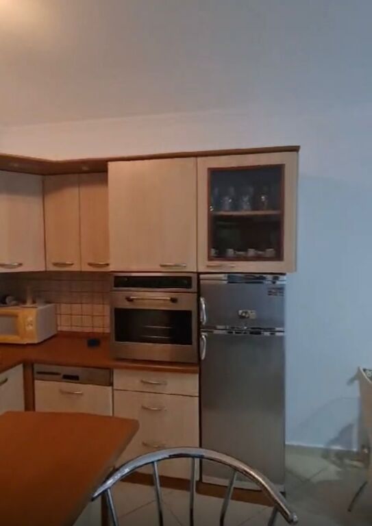 For rent 1+1, Kosovarëve Street