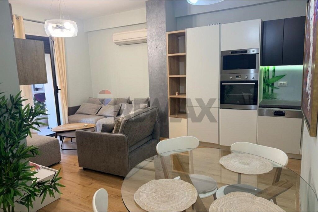 Appartamento 1+1 in affitto in Via Tefta Tashko Koco, vicino al Mercato Nuovo.