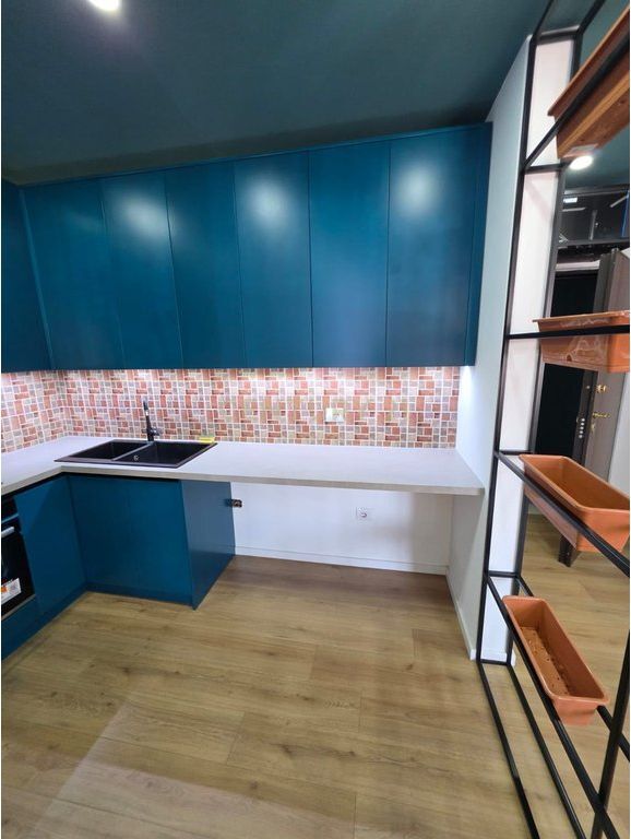 JEPET ME QIRA APARTAMENT 1+1 PËR ZYRA PRANË DELIJORGJIT
