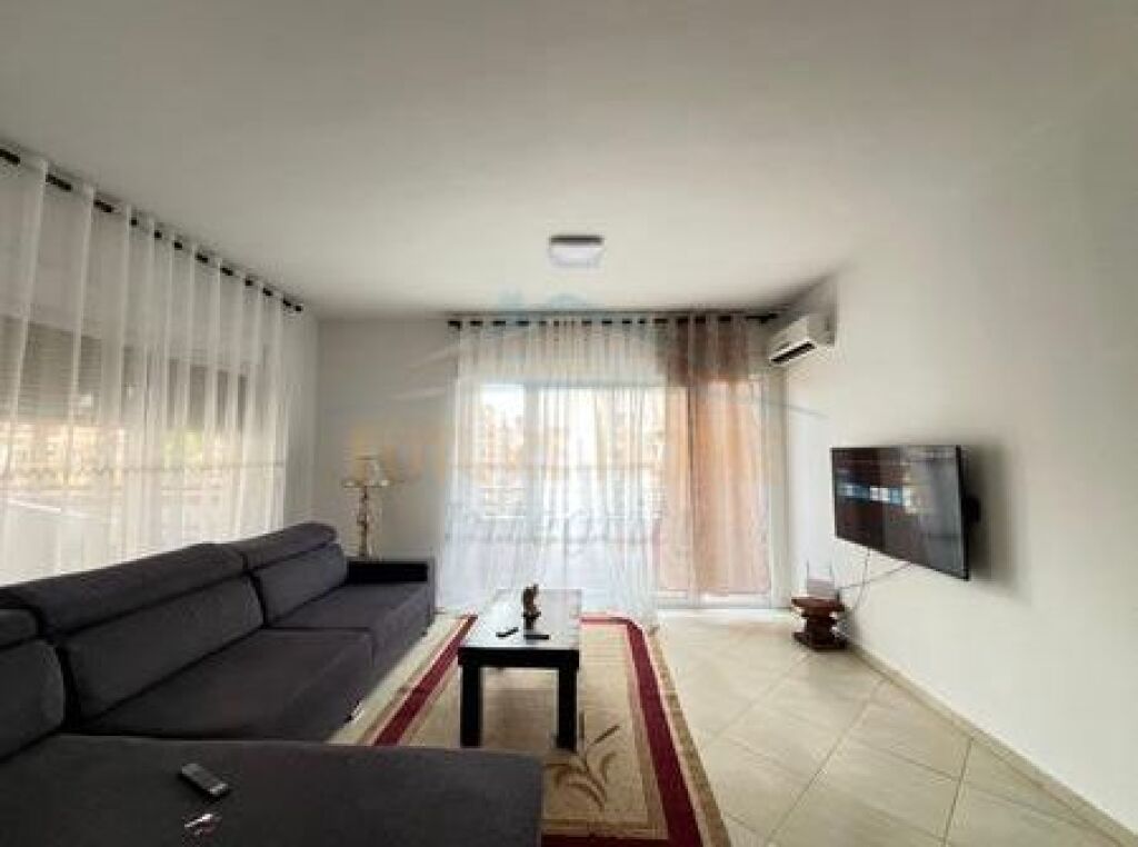 Qera, Apartament 2+1+2+Verandë, Don Bosko, Tiranë.
