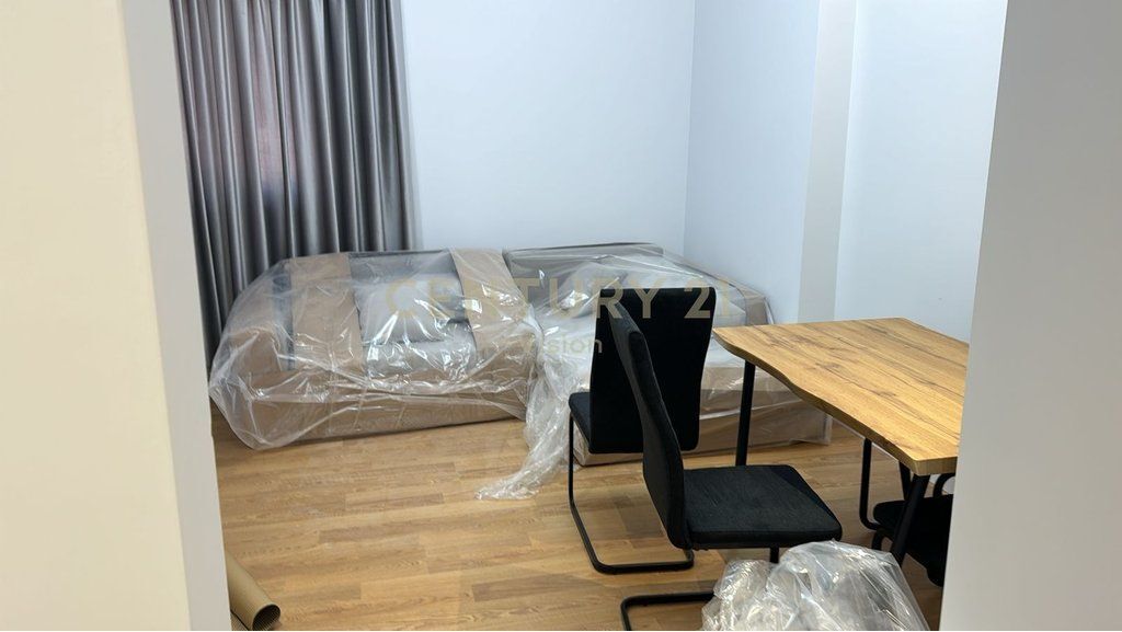 Apartament 2+1+2 për shitje në qendër, Tiranë - 116 m²