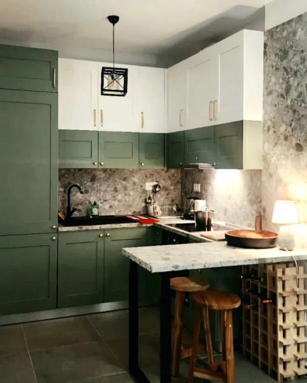 Apartment 1+1 for rent at Garden Building on Kavaja Street!