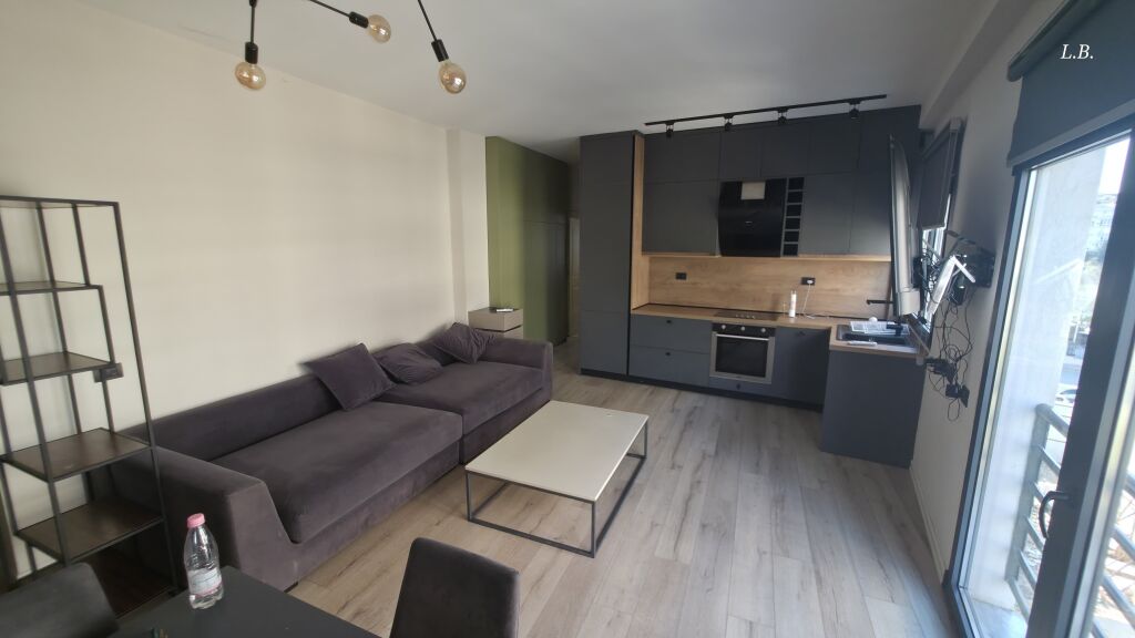 Shitet Apartament 1+1 Premium te Liqeni i Thatë, Pranë Radisson