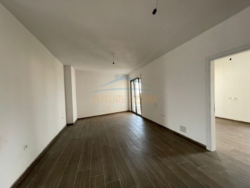 Rent, Apartment 2+1+2, Ndregjoni Complex, Tirane