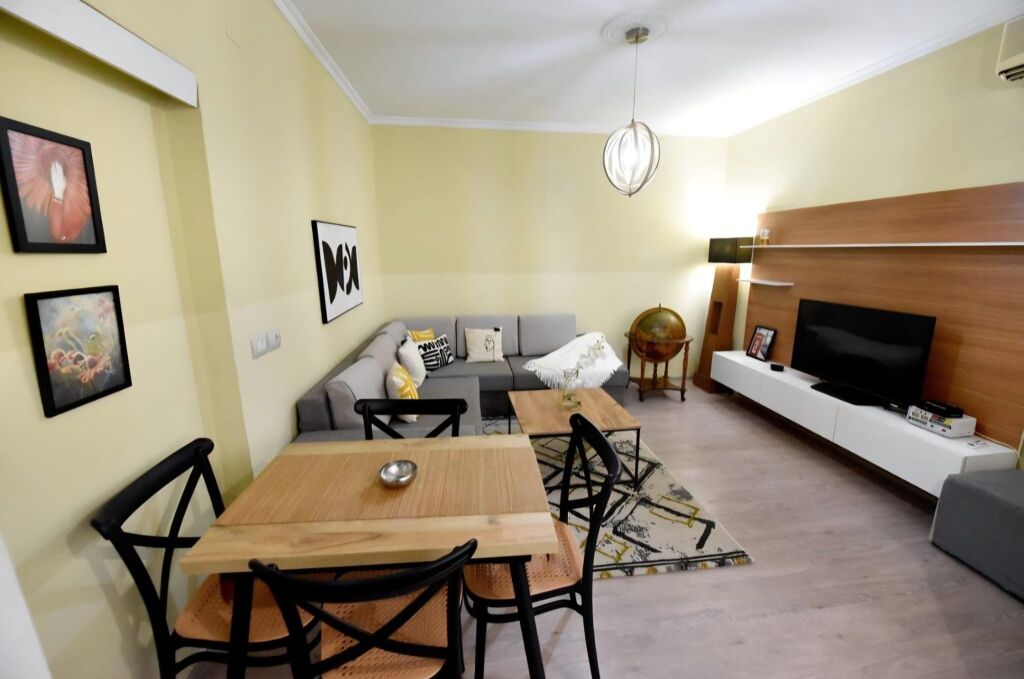 Appartamento 2+1 in affitto (casa privata) a Medreseja