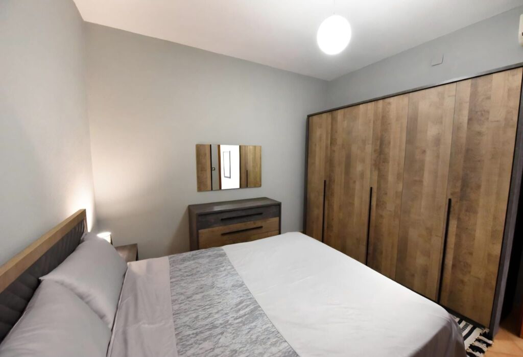 Appartamento 2+1 in affitto (casa privata) a Medreseja