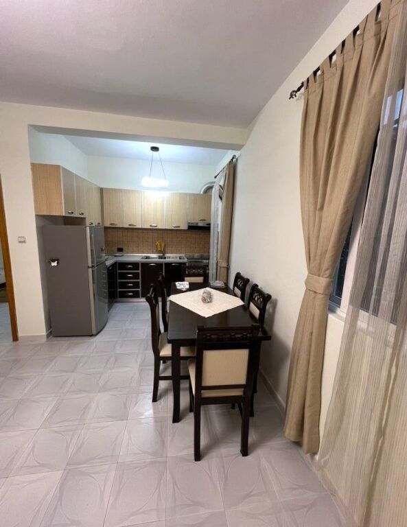 Jepet apartament 1+1 me qira tek Rruga Don Bosko , prane Vizion Plus , Zogu i Zi .
